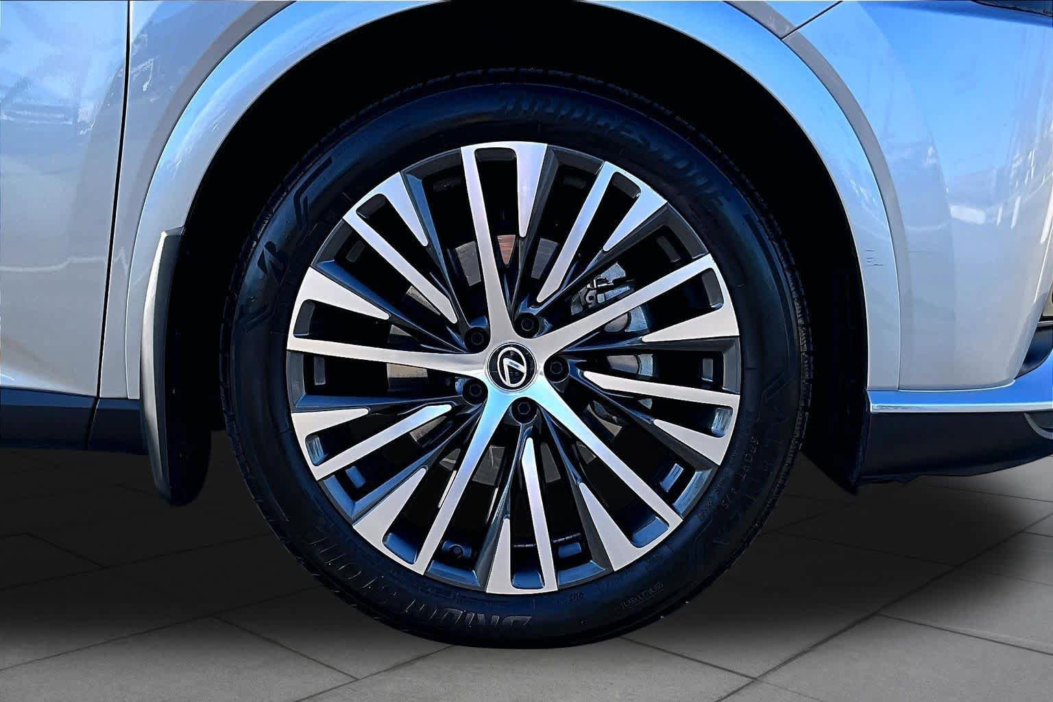 Certified 2023 Lexus RX 350 Premium Plus w/ Cold Area Package FWD image 10