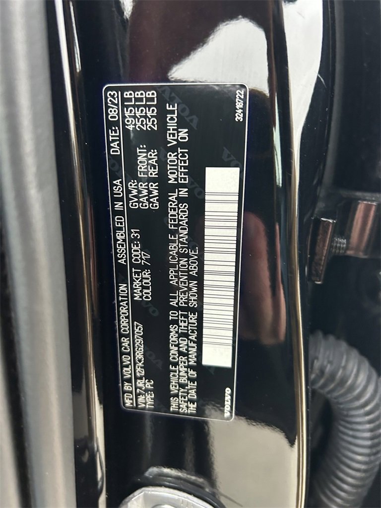 Used 2024 Volvo S60 B5 Core image 10