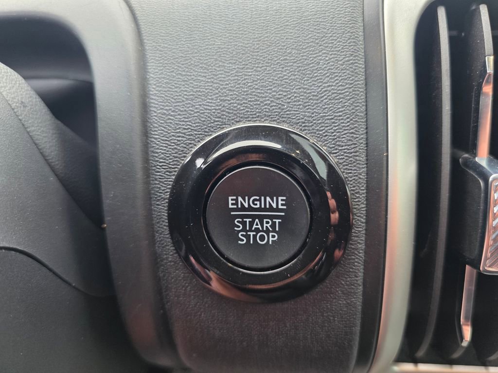 Used 2025 Ford Expedition Active AWD/4WD image 21