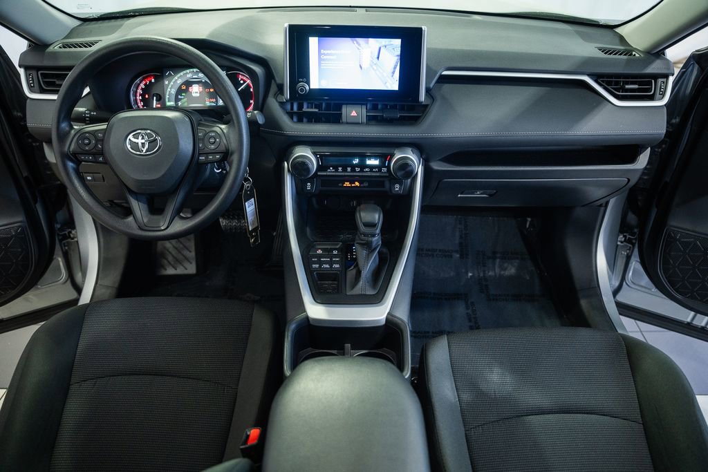 Used 2025 Toyota RAV4 LE image 17