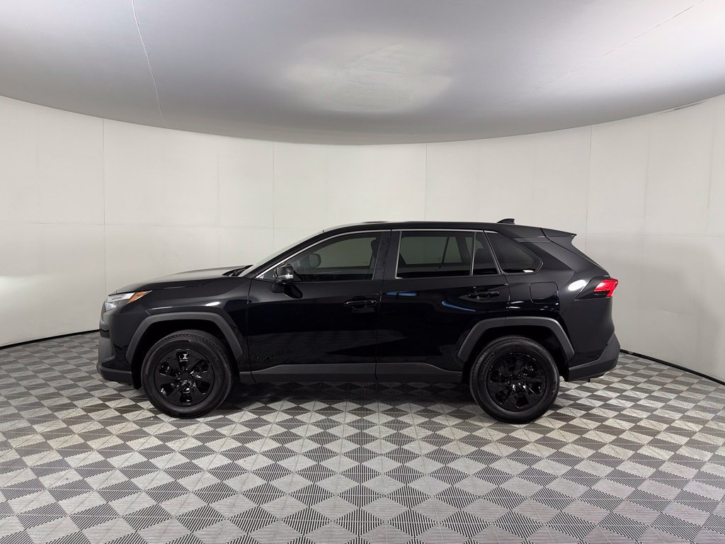 Used 2024 Toyota RAV4 LE FWD image 11