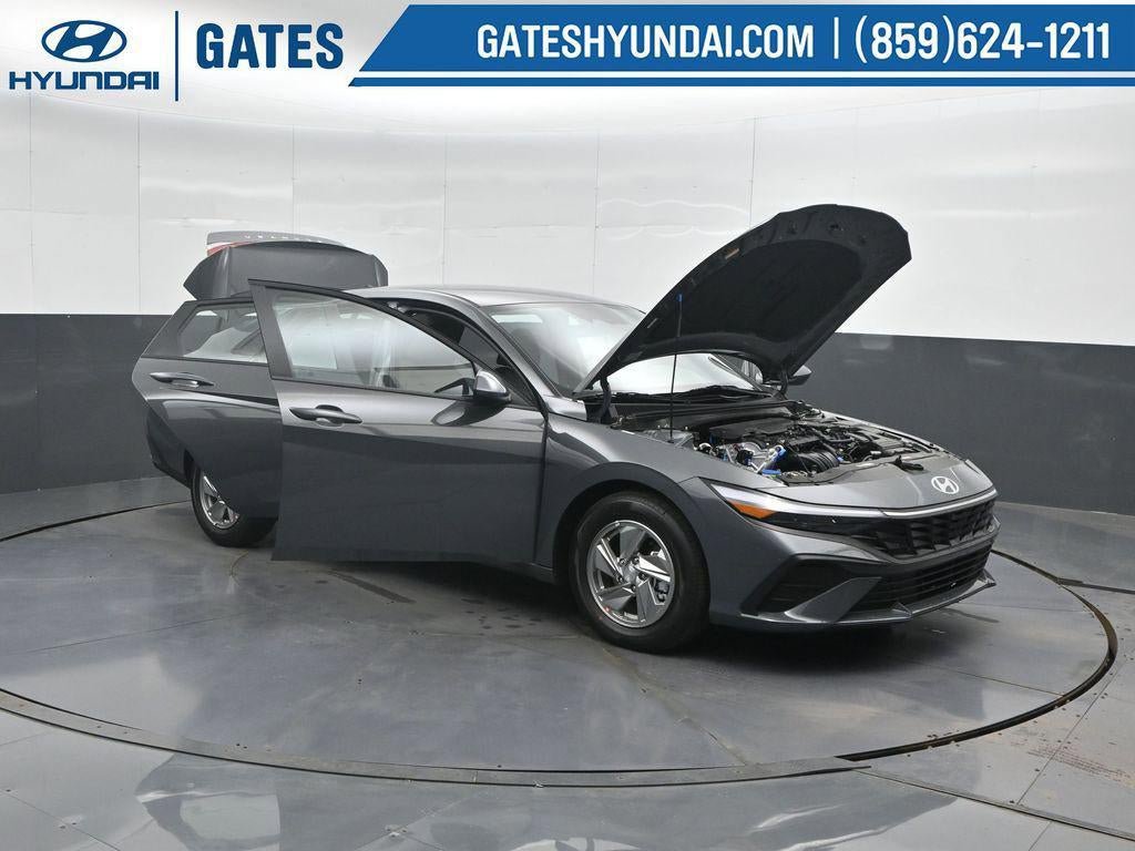 New 2026 Hyundai Elantra SE FWD image 55