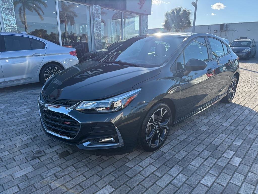 Used 2019 Chevrolet Cruze LT w/ Convenience Package image 3