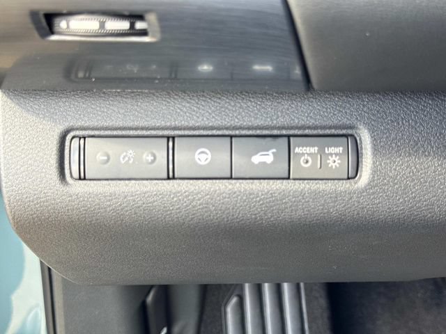 New 2026 Nissan Pathfinder SL w/ SL Premium Package FWD image 23