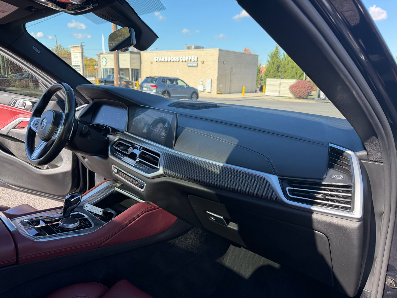 Used 2021 BMW X6 xDrive40i w/ Premium Essential Package image 22