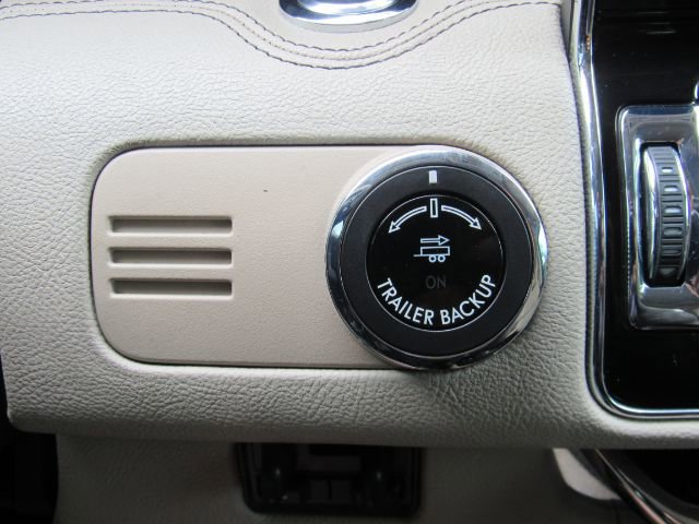 Used 2022 Lincoln Navigator Reserve image 53