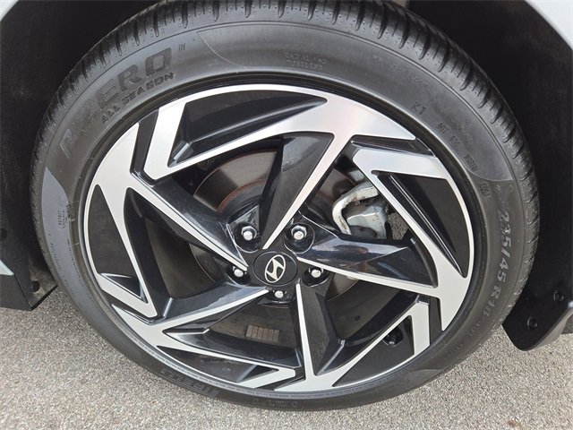 Certified 2024 Hyundai Sonata SEL w/ Convenience Package image 30