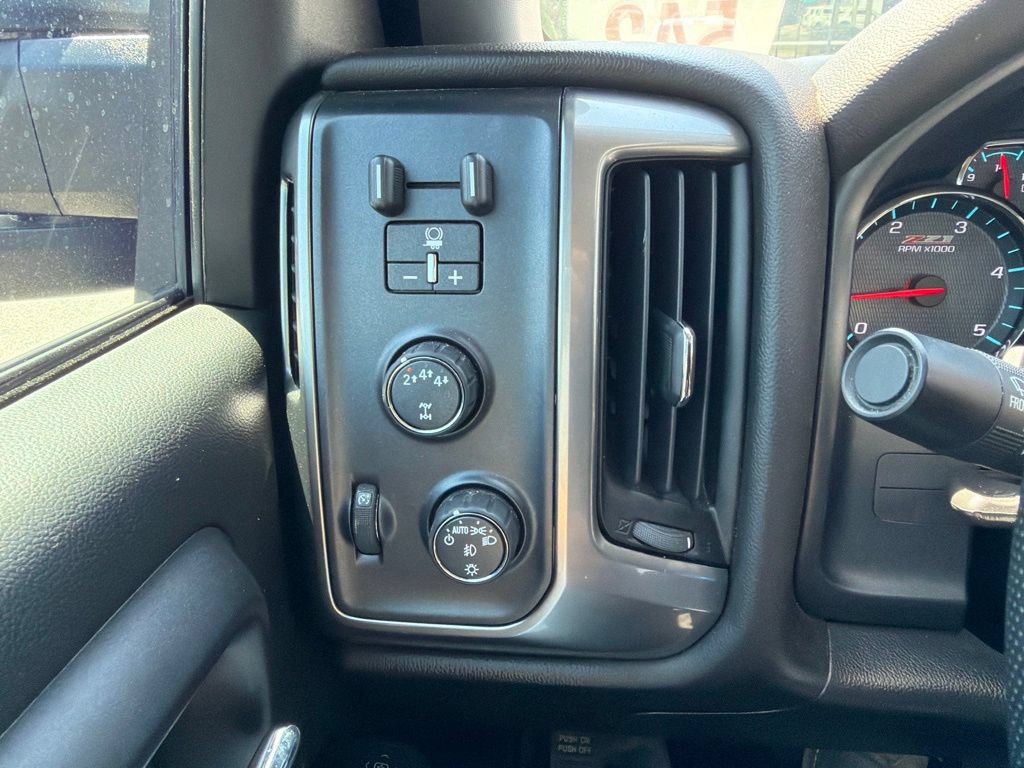 Used 2019 Chevrolet Silverado 2500 LT w/ LT Convenience Package AWD/4WD image 14