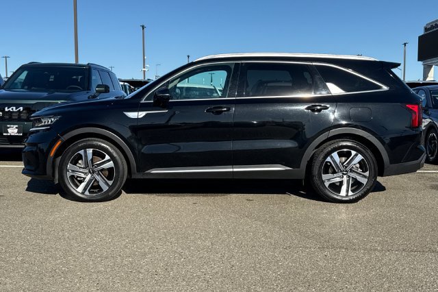 Certified 2023 Kia Sorento EX w/ Panoramic Sunroof Package AWD/4WD image 9