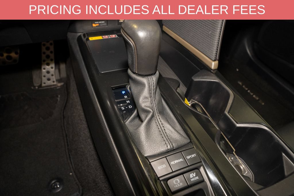 Used 2025 Toyota Camry SE w/ Convenience Package AWD/4WD image 16