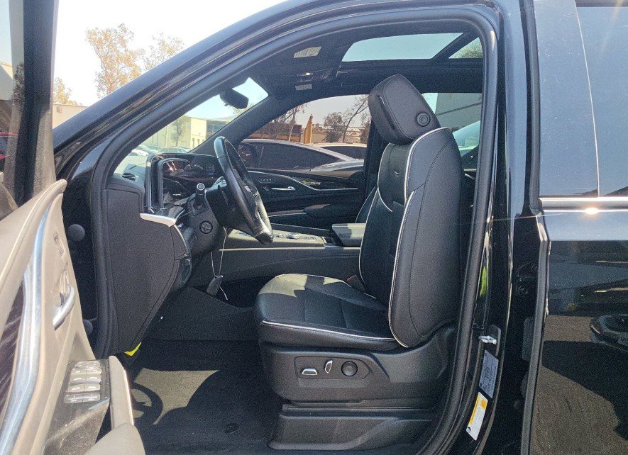 Used 2023 Cadillac Escalade Sport w/ Touring Package AWD/4WD image 7