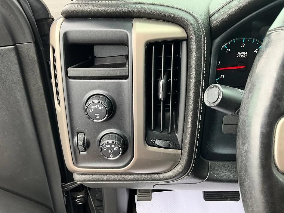 Used 2017 GMC Sierra 1500 Denali AWD/4WD image 17