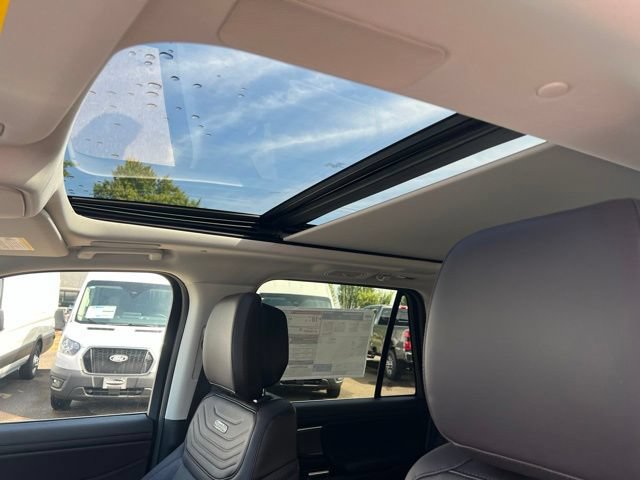 New 2027 Ford Expedition Max Platinum w/ Platinum Ultimate Package AWD/4WD image 13