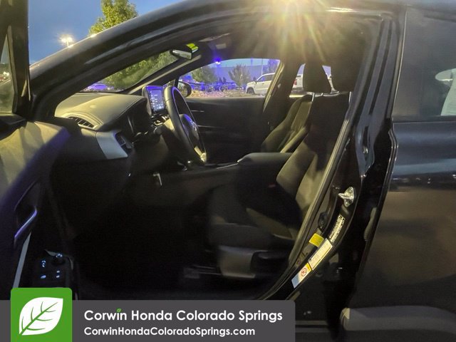 Used 2019 Toyota C-HR XLE FWD image 14