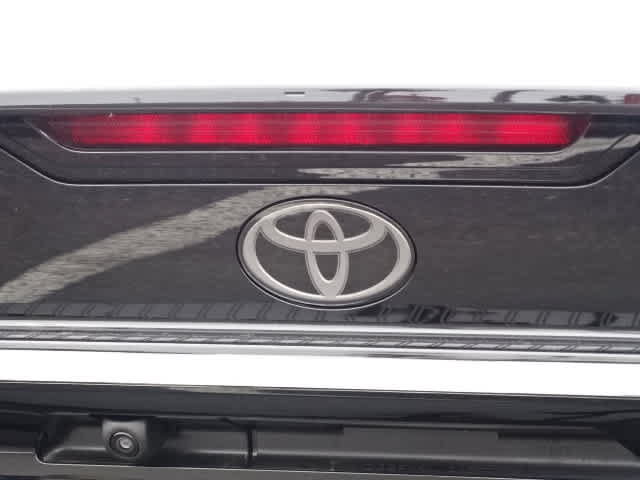 Certified 2026 Toyota Prius Plug-In Hybrid FWD image 9