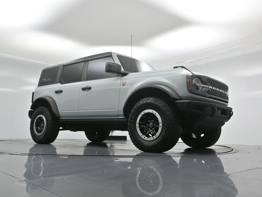 Certified 2024 Ford Bronco Badlands w/ Sasquatch Package image 4