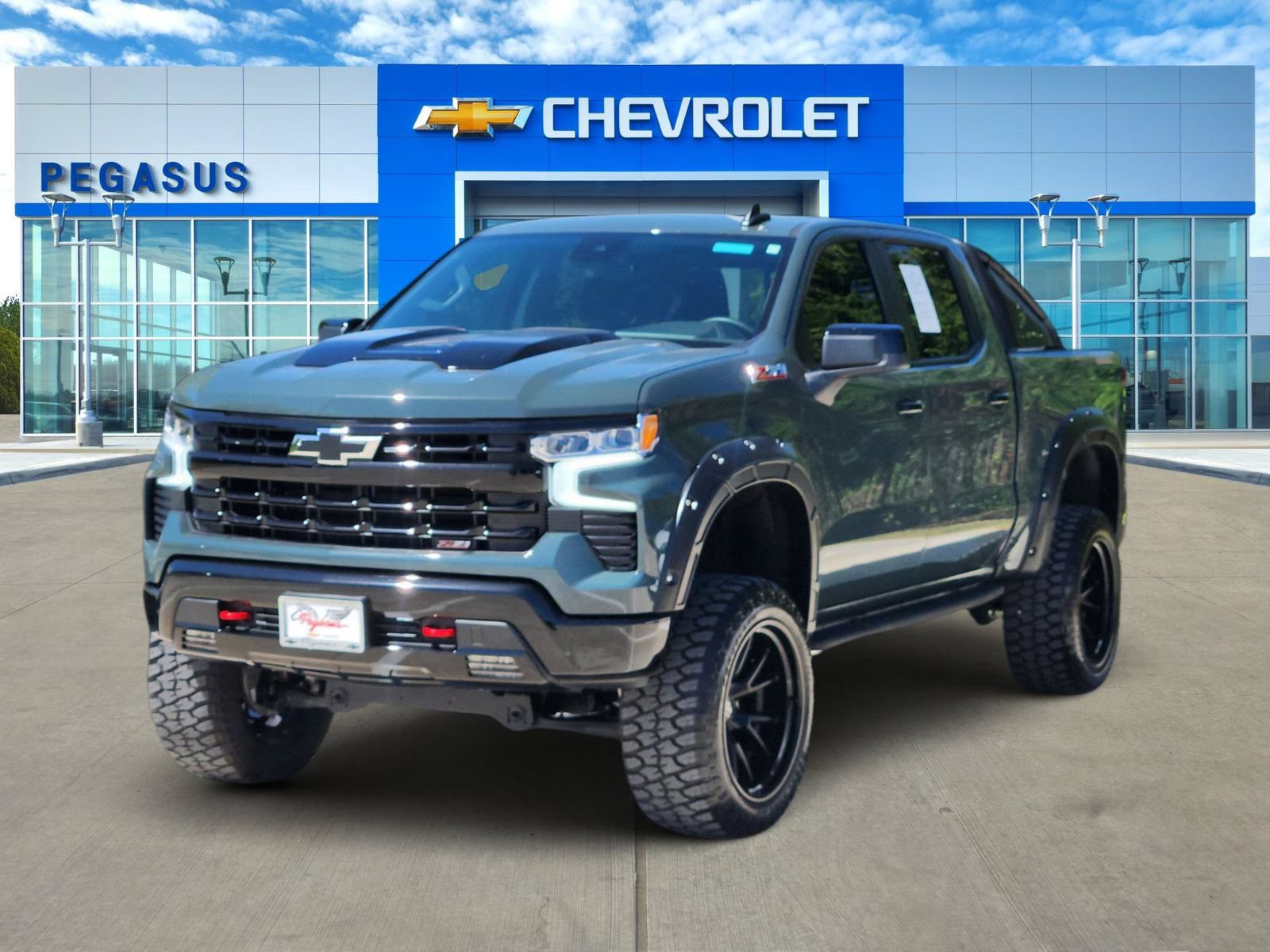 Used 2025 Chevrolet Silverado 1500 LT Trail Boss AWD/4WD video 2