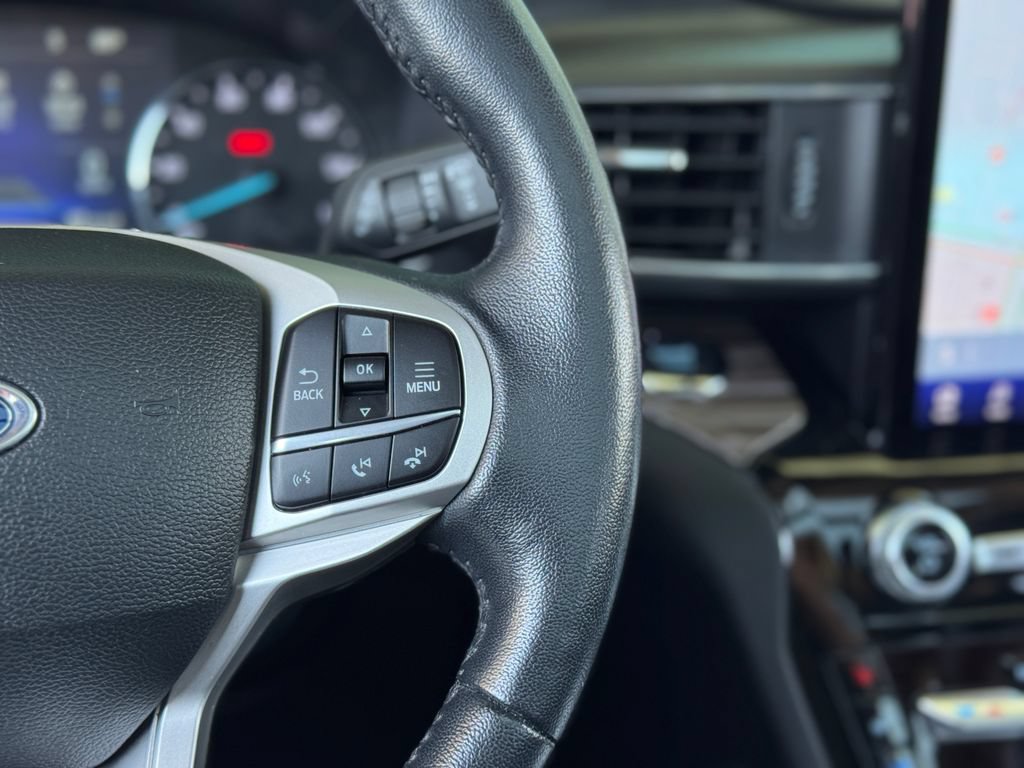 Used 2023 Ford Explorer Limited w/ Limited Technology Package AWD/4WD image 9