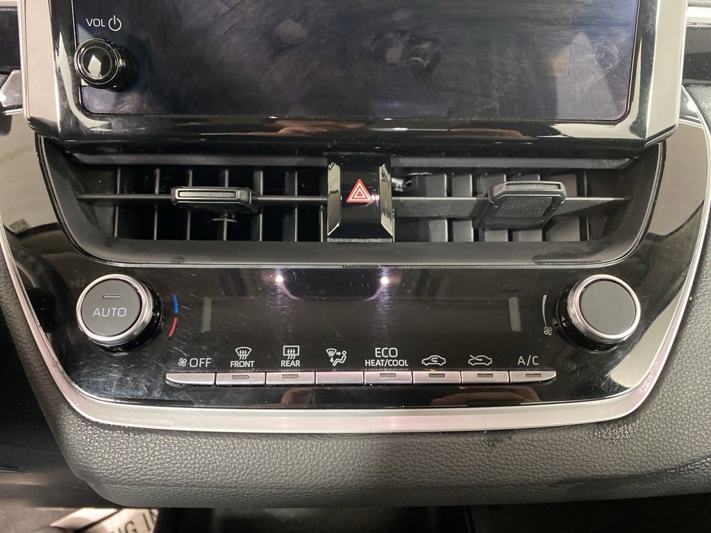 Used 2023 Toyota Corolla LE image 24