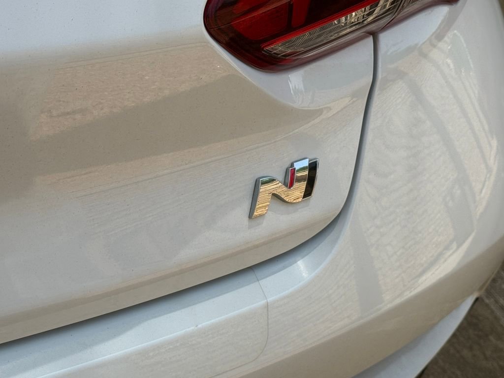 Used 2020 Hyundai Veloster N w/ Performance Package FWD image 8