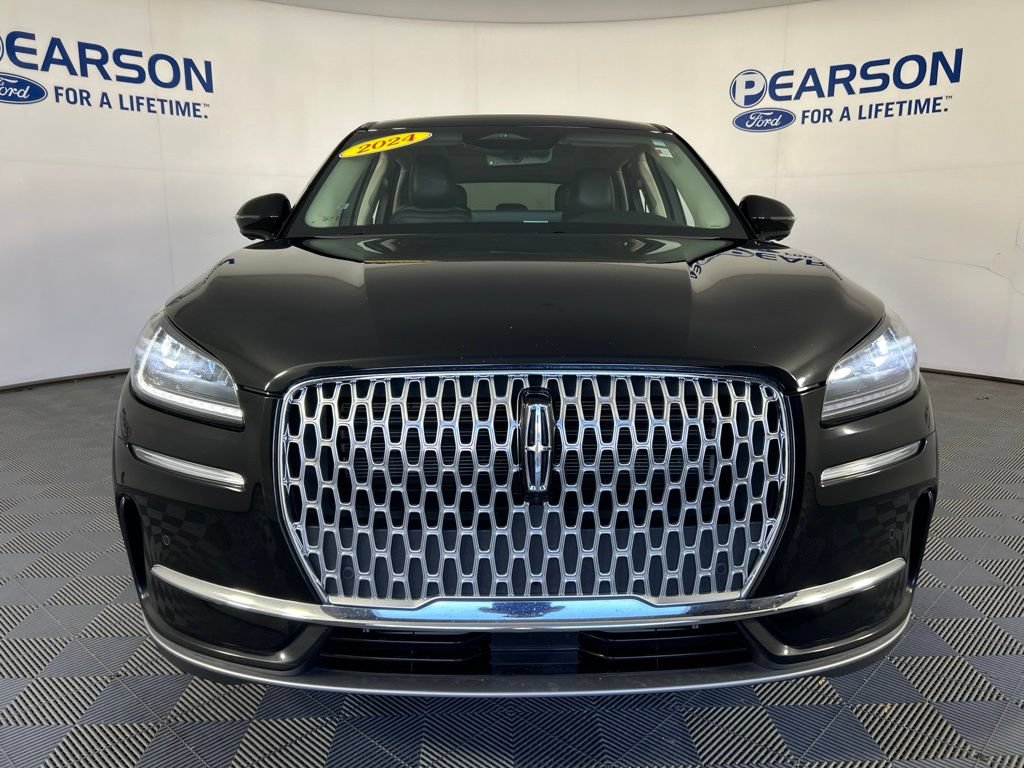 Used 2024 Lincoln Corsair AWD w/ Equipment Group 101A image 2