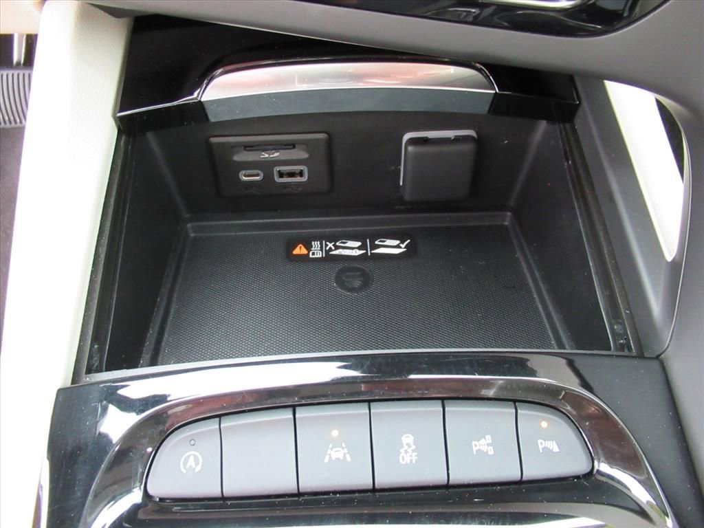 Used 2023 Buick Envision Avenir image 27