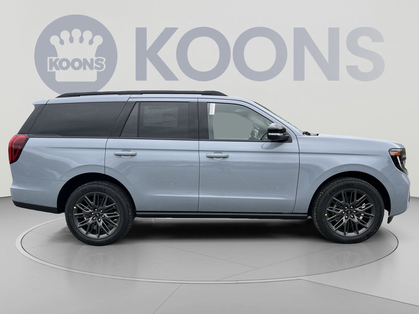 New 2027 Ford Expedition Platinum w/ Stealth Appearance Package AWD/4WD image 8