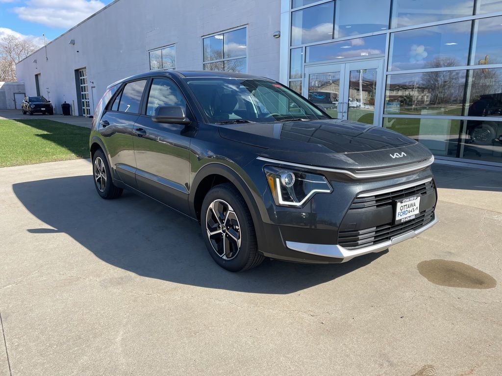 New 2026 Kia Niro LX image 1
