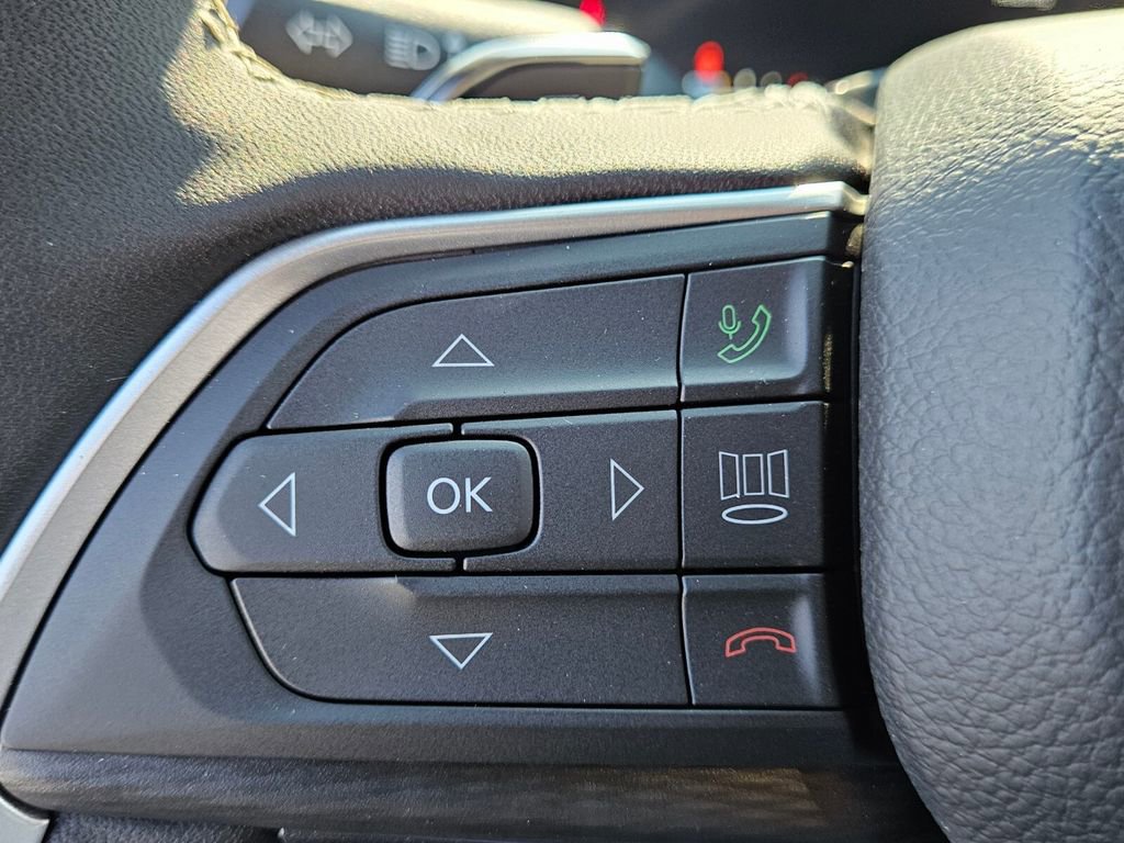 New 2025 Jeep Grand Cherokee L Laredo w/ Luxury Tech Group I image 25