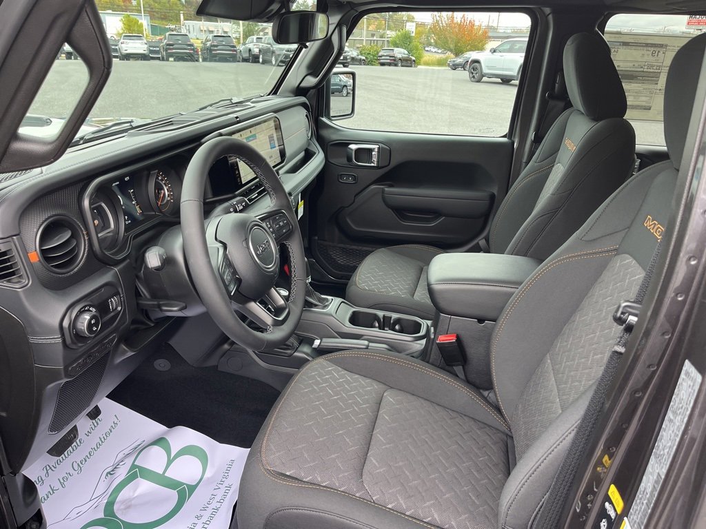 New 2025 Jeep Gladiator Mojave w/ Convenience Group image 2