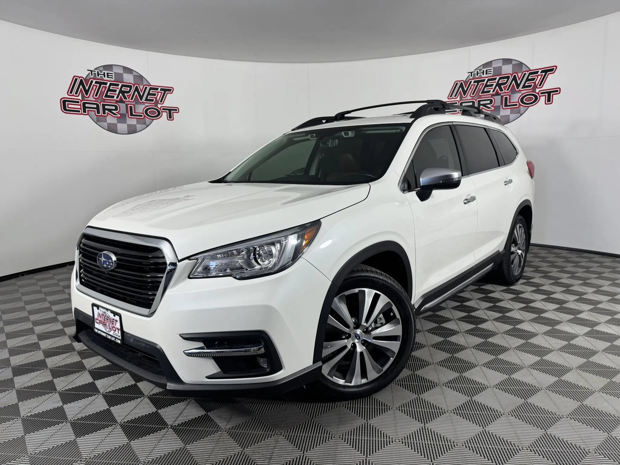 Used 2020 Subaru Ascent Touring w/ Popular Package #3 AWD/4WD image 1