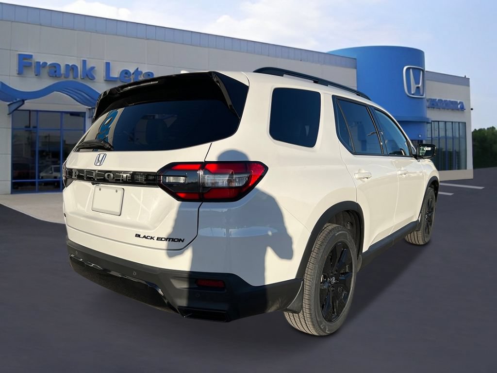 New 2026 Honda Pilot Black Edition image 5
