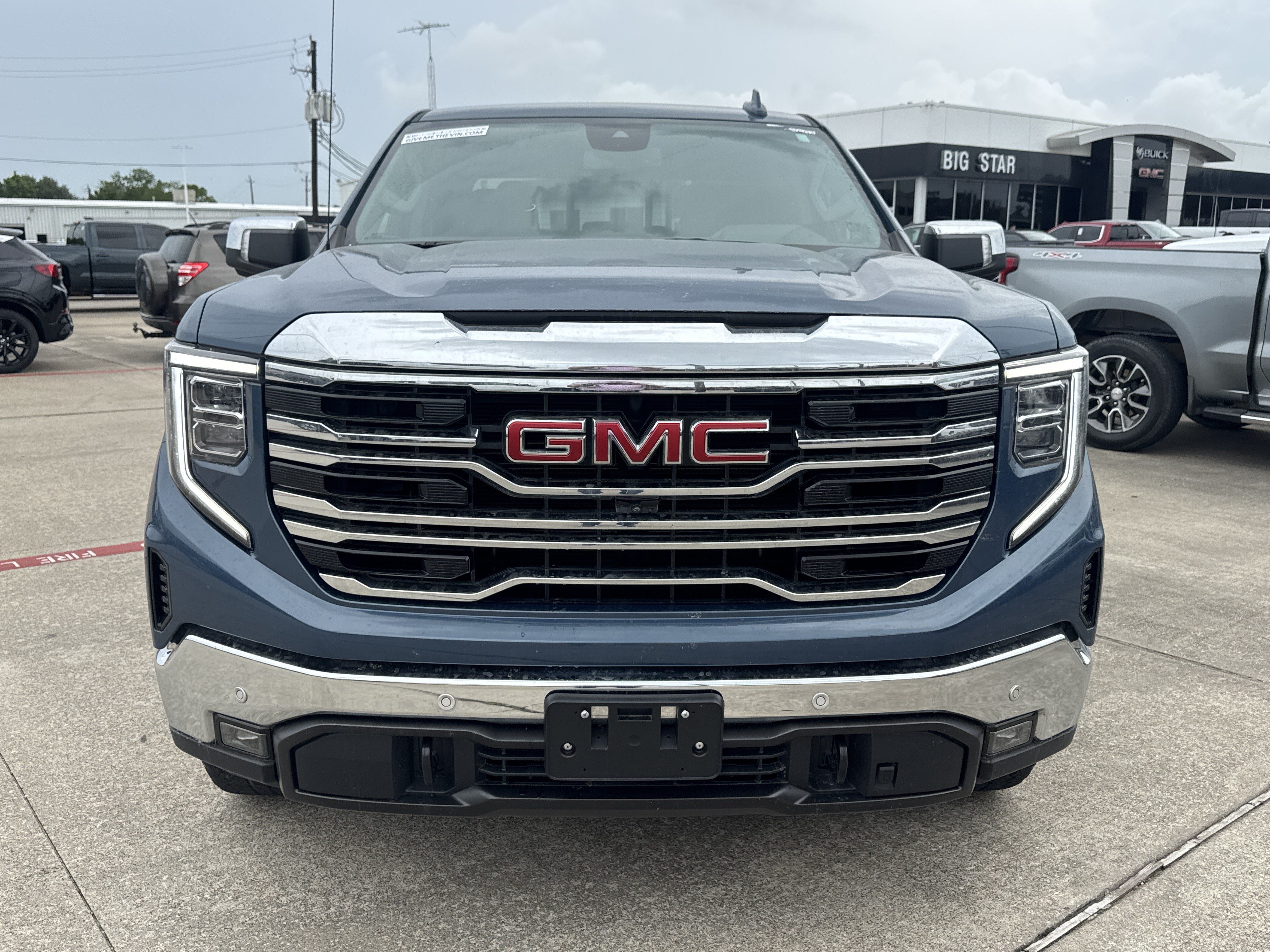 Used 2024 GMC Sierra 1500 SLT w/ SLT Premium Plus Package AWD/4WD image 15