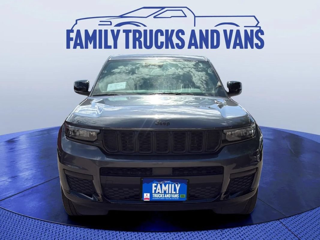 Used 2023 Jeep Grand Cherokee L Laredo AWD/4WD image 8