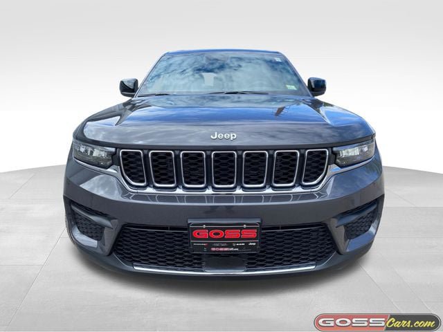 New 2026 Jeep Grand Cherokee Laredo X AWD/4WD image 2
