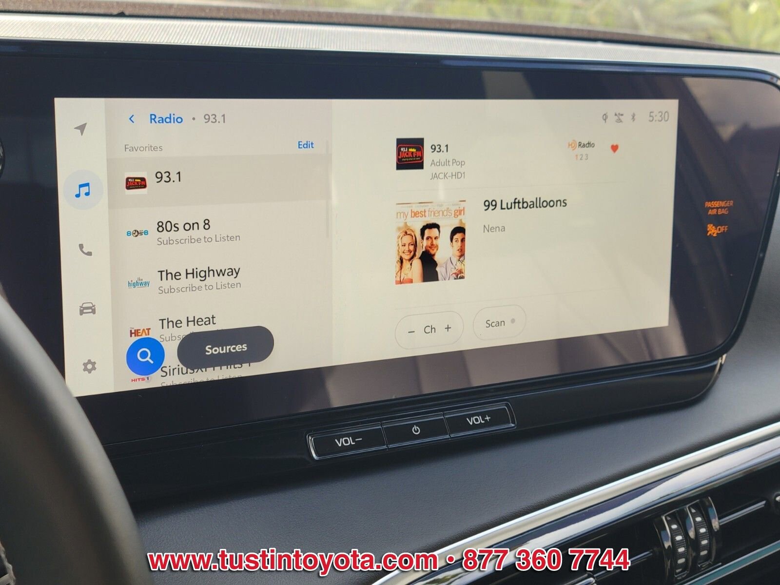 Used 2025 Toyota Mirai XLE RWD image 20