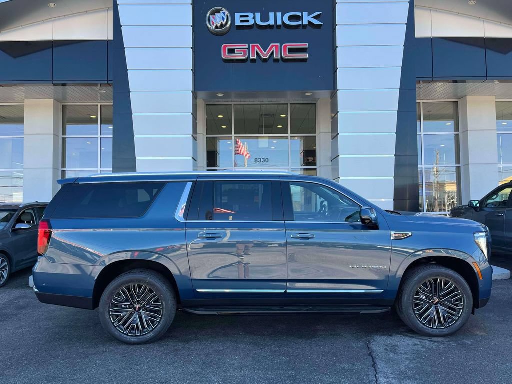 New 2026 GMC Yukon XL Elevation AWD/4WD image 2