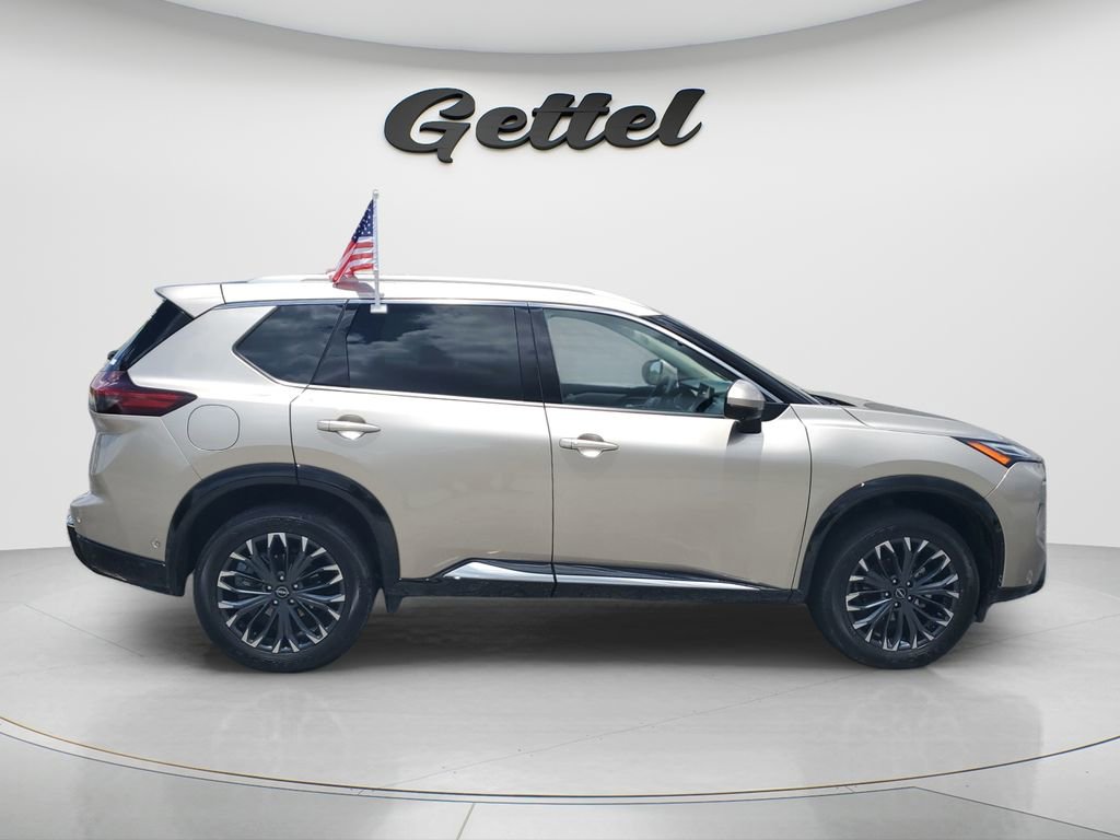 Used 2026 Nissan Rogue Platinum w/ Platinum Premium Package AWD/4WD image 4
