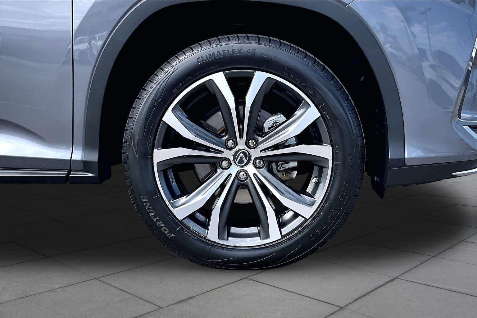 Used 2020 Lexus RX 350L FWD w/ Premium Package image 10