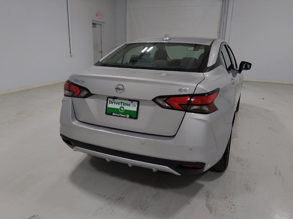 Used 2021 Nissan Versa SV image 7