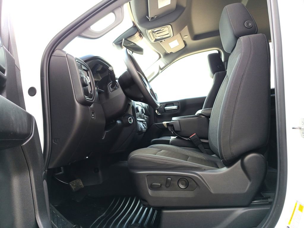 Used 2024 Chevrolet Silverado 1500 Custom w/ Turbomax Blackout Package image 20