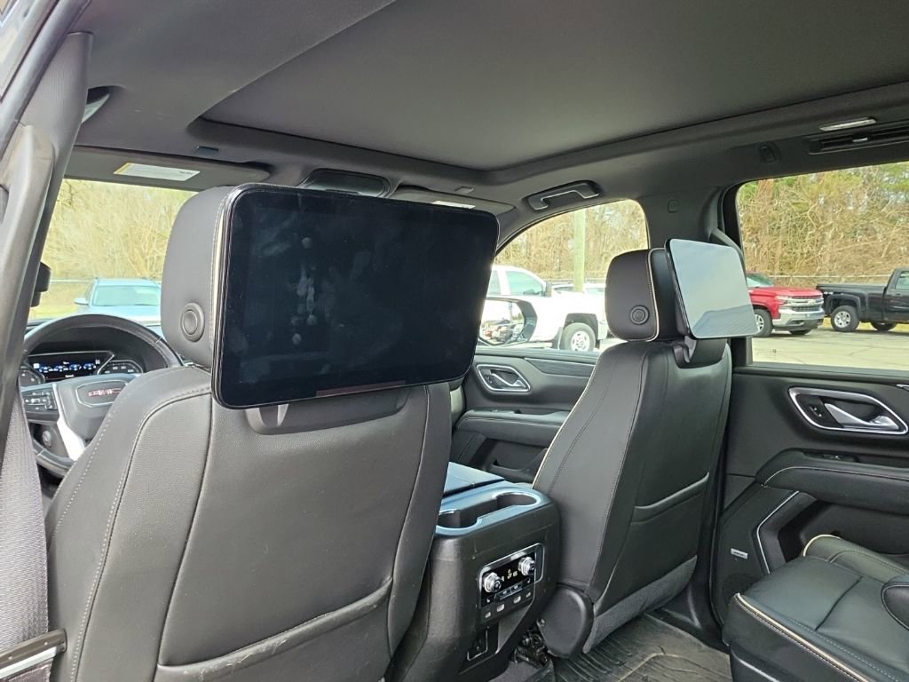 Used 2021 GMC Yukon XL SLT w/ SLT Premium Package image 28