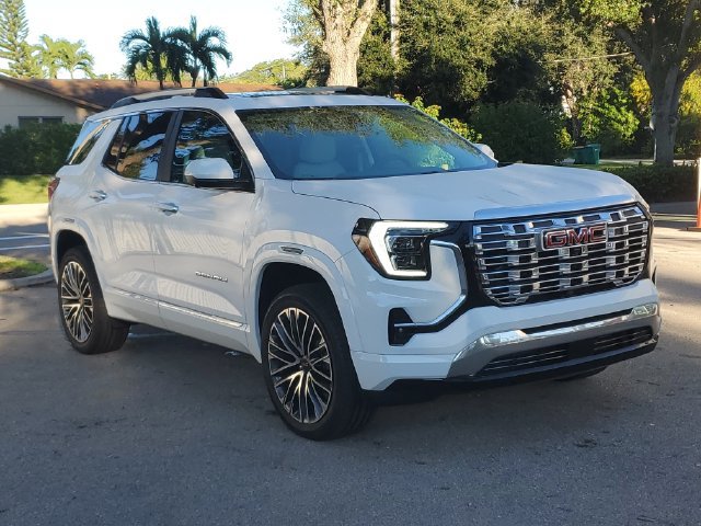 Used 2026 GMC Terrain Denali AWD/4WD image 7