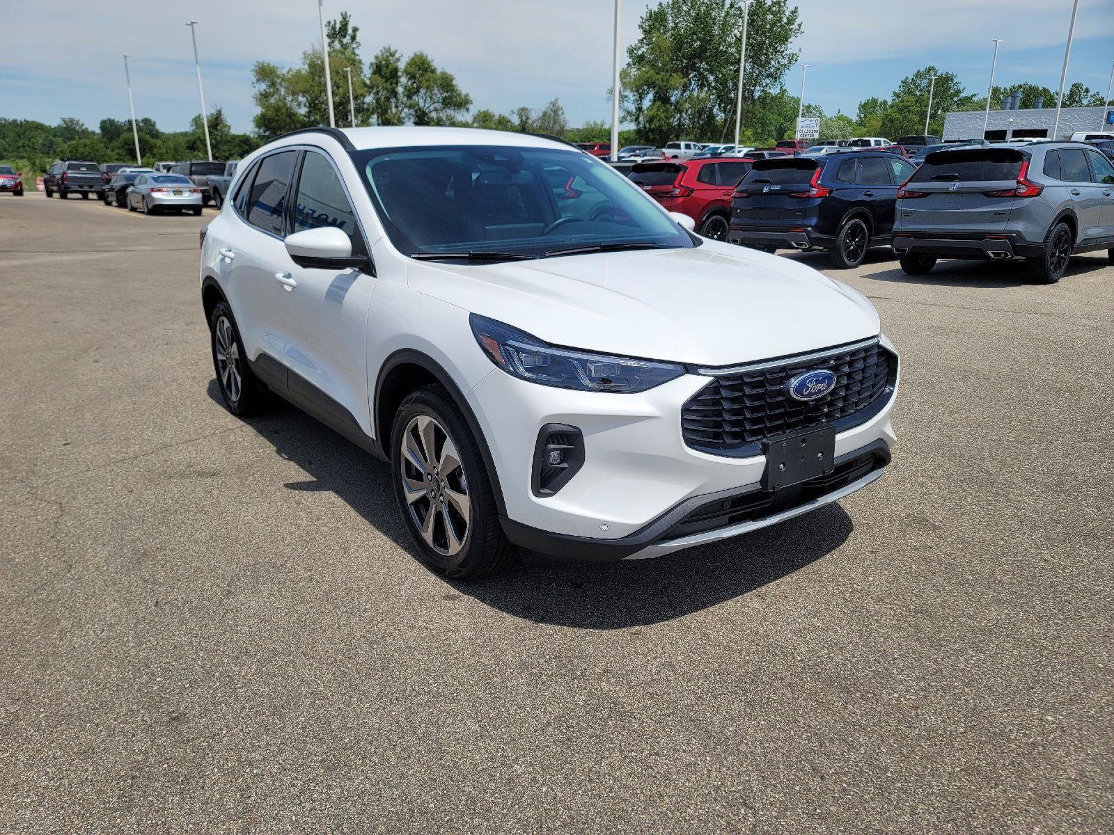 Used 2024 Ford Escape Platinum AWD/4WD image 12