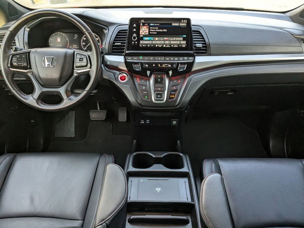Used 2025 Honda Odyssey Sport-L image 15
