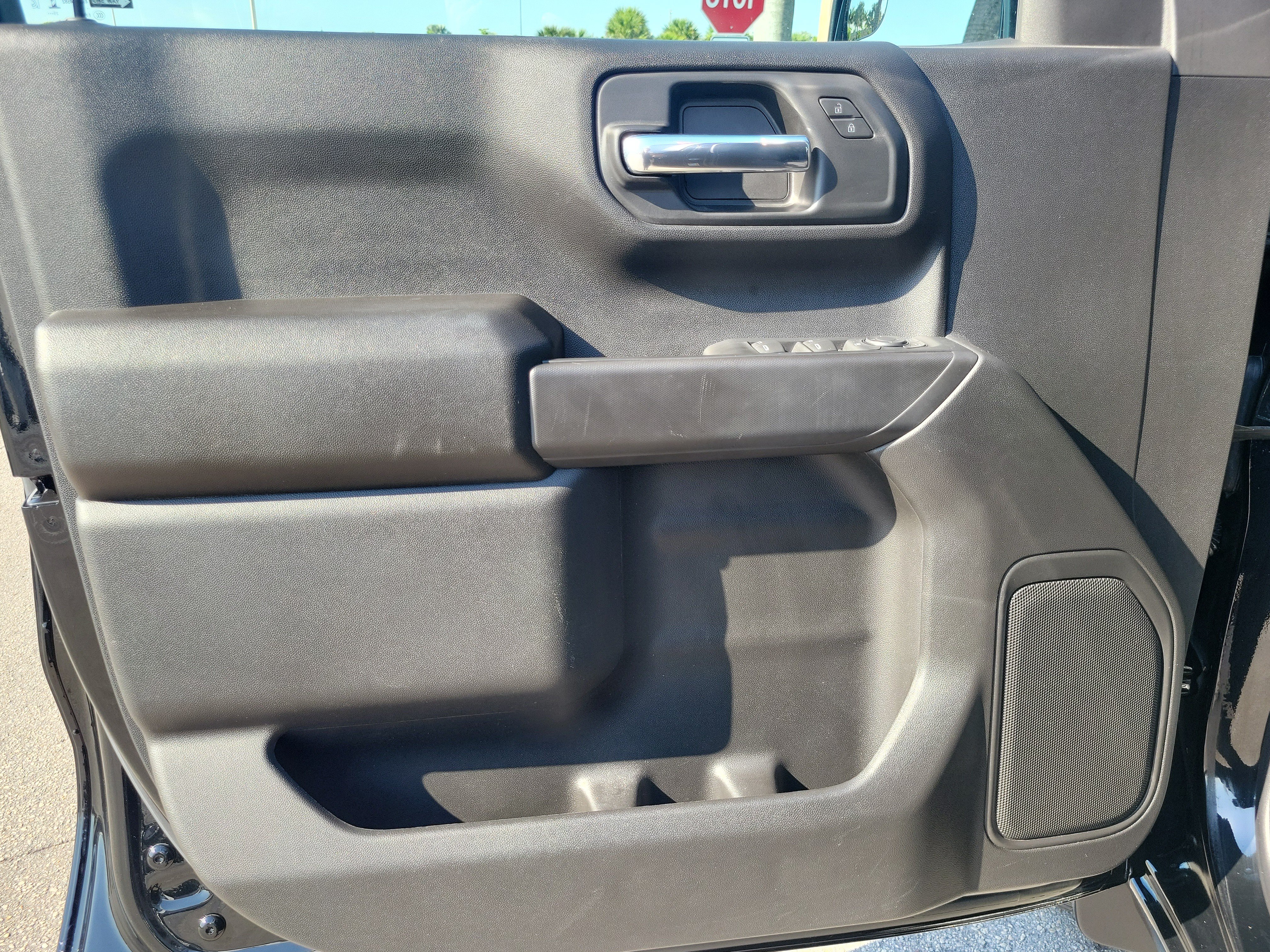 Used 2026 Chevrolet Silverado 1500 Custom w/ Turbomax Blackout Package RWD image 21
