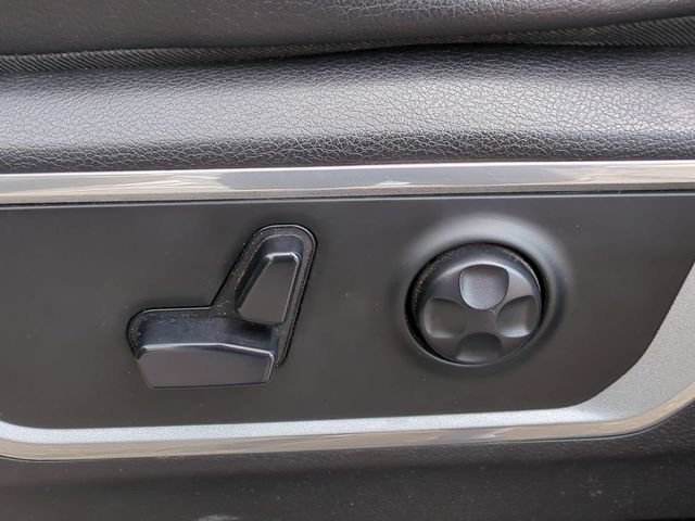 Used 2020 RAM 1500 Laramie w/ Off Road Group AWD/4WD image 13