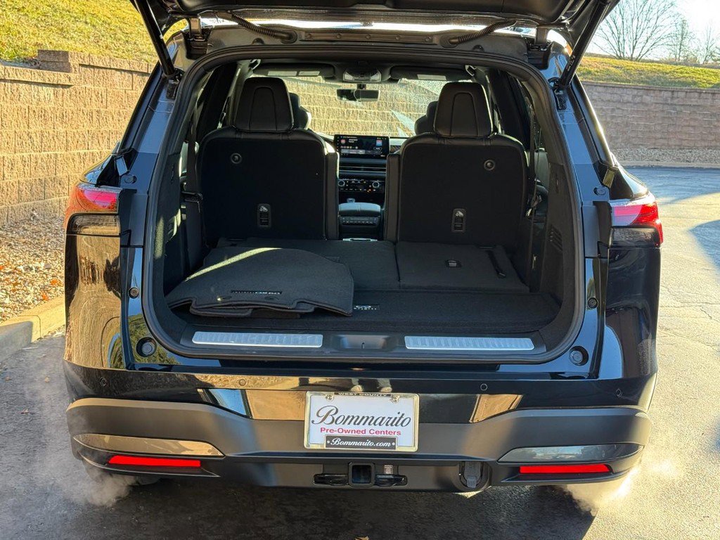 Used 2026 INFINITI QX60 Autograph w/ Dark Cargo Package image 9