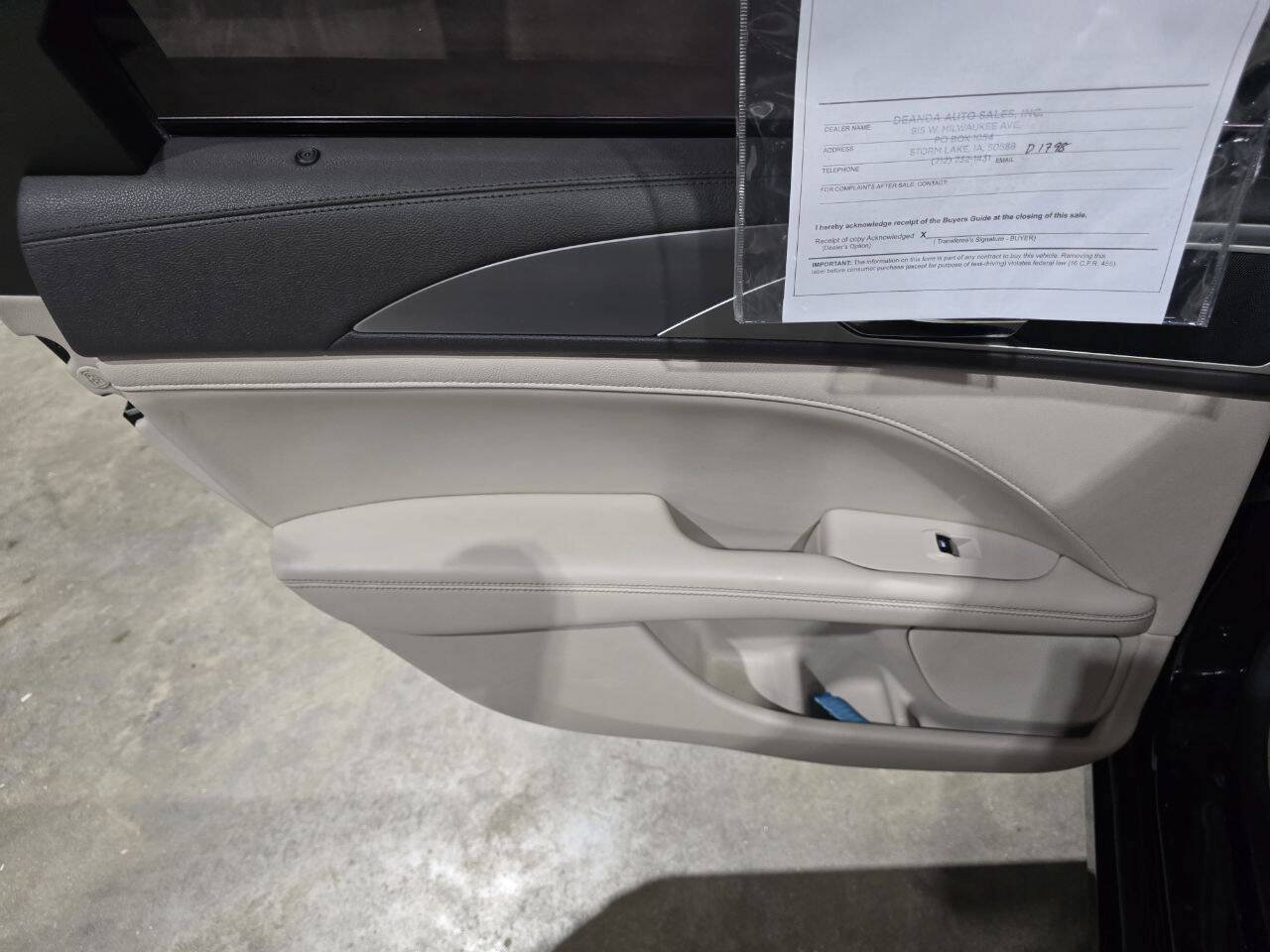 Used 2017 Lincoln MKZ Premiere FWD image 28