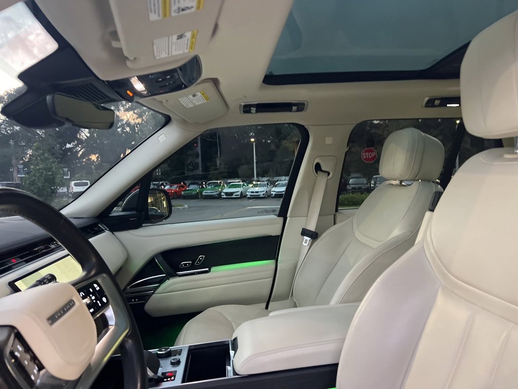 Used 2023 Land Rover Range Rover SE image 39